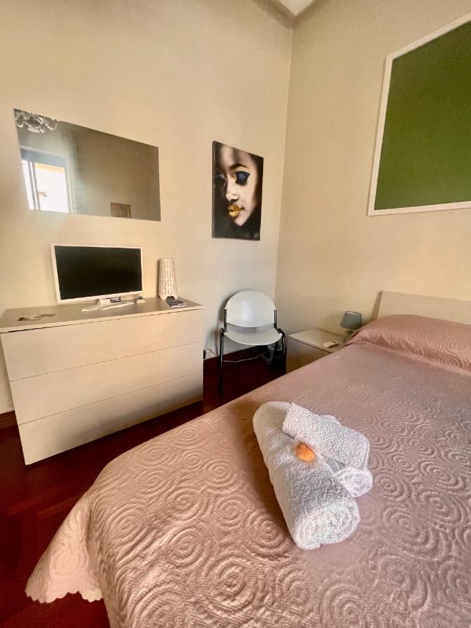 Apartamento Dimora Di Maury A Due Passi Dai Trasporti E Da Ballaro *